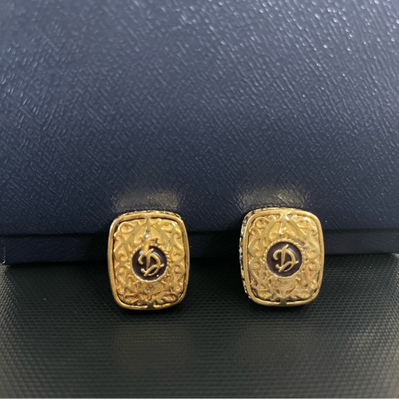 DeLatori Earrings by ALOR - Picture 14 of 17